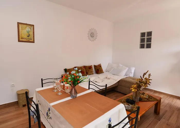 Daire Twin's House *